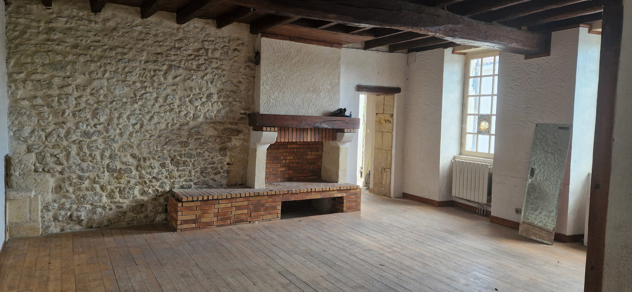 Maison ancienne à rénover 95 m2 avec jardin